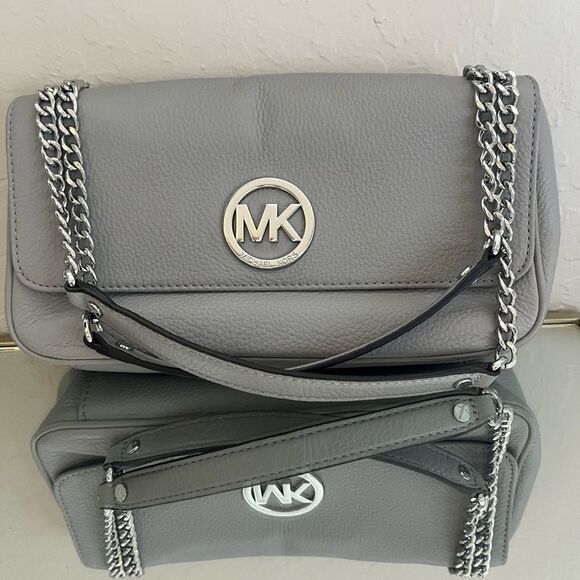 Michael Kors Handbags - 🔥 FINAL PRICE 🔥MICHAEL KORS • shoulder bag